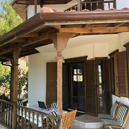 Almila Akyaka (Mugla)